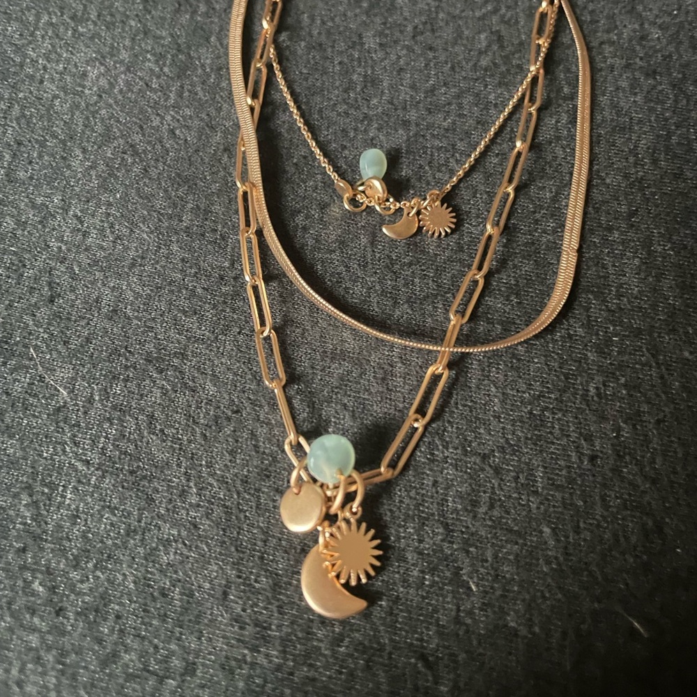 Necklace bundle - Picture 4 of 5